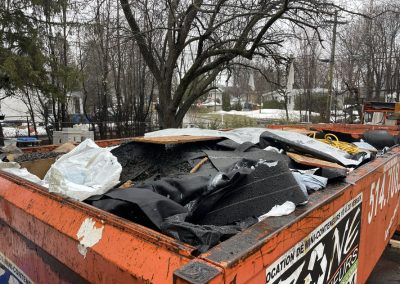 Location de petits conteneurs de chantier pour entrepeneur St-Eustache Repentigny et Terrebonne - Location de conteneur Montréal