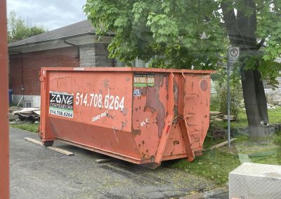 Location de conteneur 20 verges à Montréal et ses environs ( Mont-Royal, Otterburn Park, Blainville ) - Location Conteneur Montréal